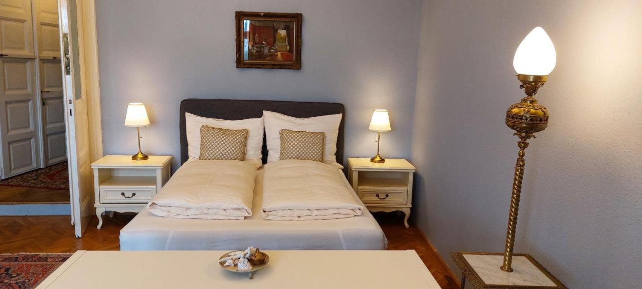 Schieszl Apartments 2 บูดาเปสต์ ภายนอก รูปภาพ