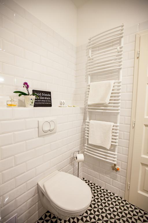 Schieszl Apartments 2 บูดาเปสต์ ภายนอก รูปภาพ