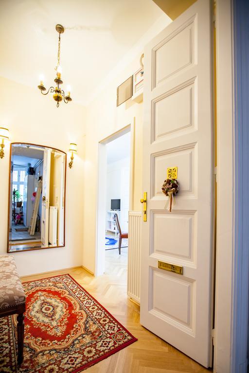 Schieszl Apartments 2 บูดาเปสต์ ภายนอก รูปภาพ